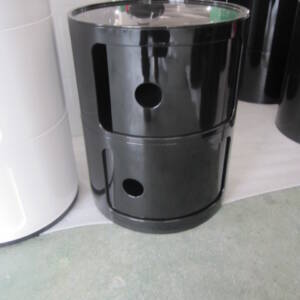 خزانة جانبية علي شكل برميل