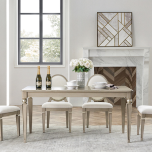 طاوله مع 6 كراسي