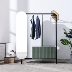 ستاند وعلاقة ملابس