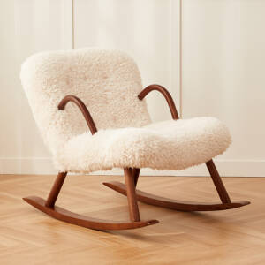 كرسي الفرو الهزاز