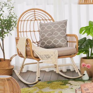 كرسي هزاز علي الطراز الايطالي