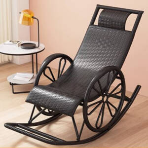 كرسي هزاز من الراتان بتصميم عصري مريح