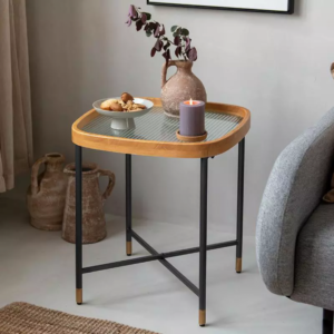 طاولة خدمية بتصميم حديث