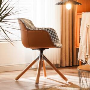 كرسي مكتب بسيط ومريح