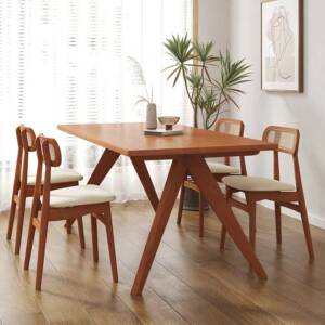 طاولة خشبية متعددة الاستخدامات