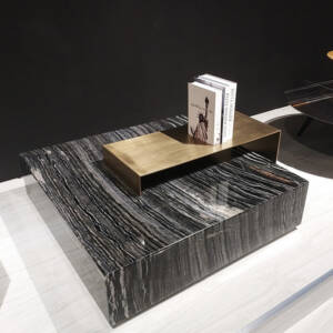 طاولة قهوة بتصميم بسيط مميز