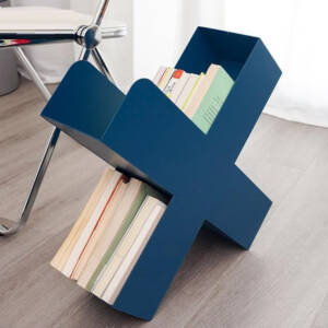 طاولة جانبية بتصميم حرف اكس